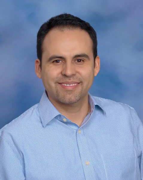 image of the doctor Eddie Perez